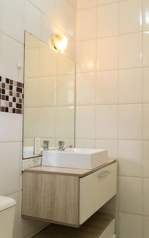 Casa de condomínio à venda com 150m², 2 quartos e 2 vagas Casa de condomínio à venda com 150m², 2 quartos e 2 vagasBanheiro da suíte 2