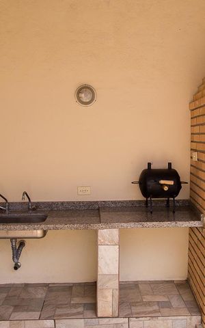 Casa de condomínio à venda com 150m², 2 quartos e 2 vagas Casa de condomínio à venda com 150m², 2 quartos e 2 vagasÁrea comum - Churrasqueira