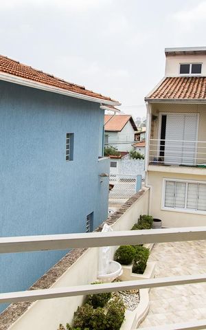 Casa de condomínio à venda com 150m², 2 quartos e 2 vagas Casa de condomínio à venda com 150m², 2 quartos e 2 vagasVista da suíte 2