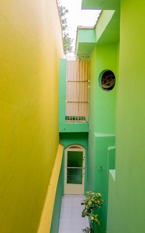 Casa à venda com 150m², 3 quartos e 2 vagas Casa à venda com 150m², 3 quartos e 2 vagasVista da Varanda do Quarto 1
