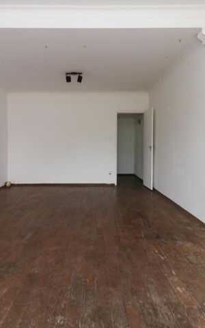 Casa à venda com 357m², 3 quartos e 3 vagas Casa à venda com 357m², 3 quartos e 3 vagasSala