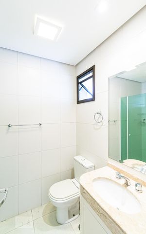 Apartamento à venda com 280m², 3 quartos e 4 vagas Apartamento à venda com 280m², 3 quartos e 4 vagasBanheiro da Suíte 3
