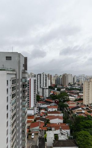 Apartamento à venda com 280m², 3 quartos e 4 vagas Apartamento à venda com 280m², 3 quartos e 4 vagasVista da Varanda