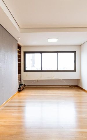 Apartamento à venda com 280m², 3 quartos e 4 vagas Apartamento à venda com 280m², 3 quartos e 4 vagasSala