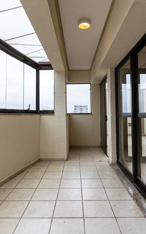 Apartamento à venda com 280m², 3 quartos e 4 vagas Apartamento à venda com 280m², 3 quartos e 4 vagasvaranda