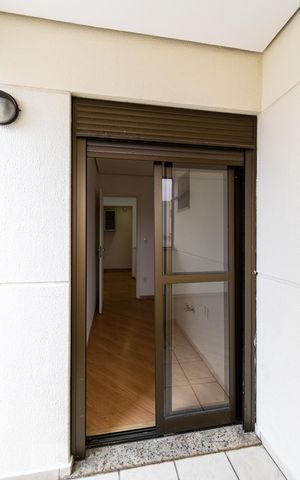 Apartamento à venda com 280m², 3 quartos e 4 vagas Apartamento à venda com 280m², 3 quartos e 4 vagasTerraço