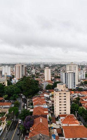 Apartamento à venda com 280m², 3 quartos e 4 vagas Apartamento à venda com 280m², 3 quartos e 4 vagasVista da Suíte 1