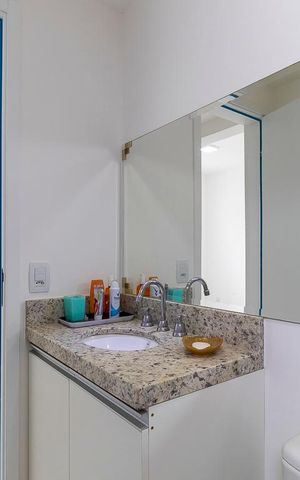 Apartamento à venda com 70m², 3 quartos e 2 vagas Apartamento à venda com 70m², 3 quartos e 2 vagasBanheiro da suíte
