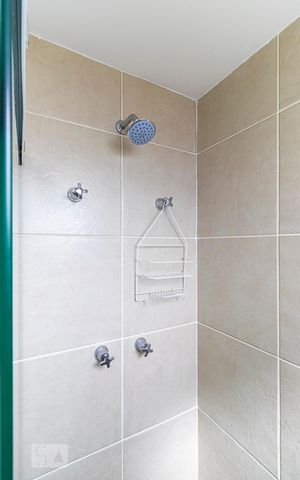 Apartamento à venda com 70m², 3 quartos e 2 vagas Apartamento à venda com 70m², 3 quartos e 2 vagasBanheiro da suíte