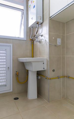 Apartamento à venda com 70m², 3 quartos e 2 vagas Apartamento à venda com 70m², 3 quartos e 2 vagasÁrea de serviço