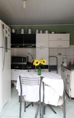 Casa à venda com 270m², 2 quartos e 2 vagasCozinha