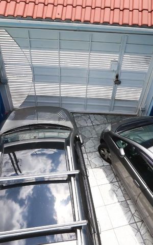 Casa à venda com 100m², 2 quartos e 2 vagasGaragem
