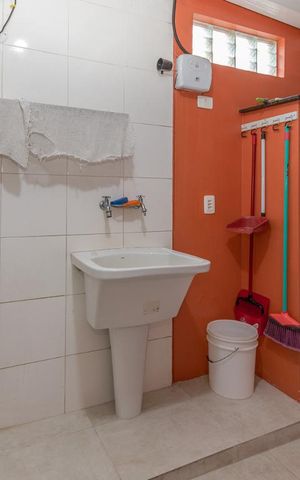 Casa à venda com 155m², 3 quartos e 2 vagasLavanderia