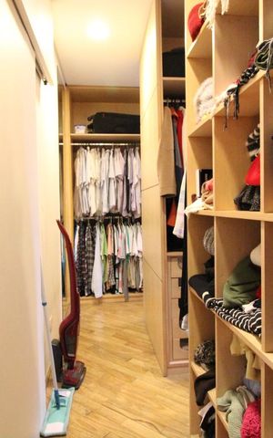 Casa à venda com 875m², 4 quartos e 6 vagasCloset da Suíte 2