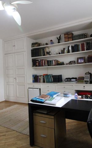 Casa à venda com 875m², 4 quartos e 6 vagasEscritório 2