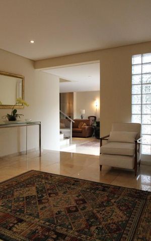 Casa à venda com 875m², 4 quartos e 6 vagasHall de Entrada