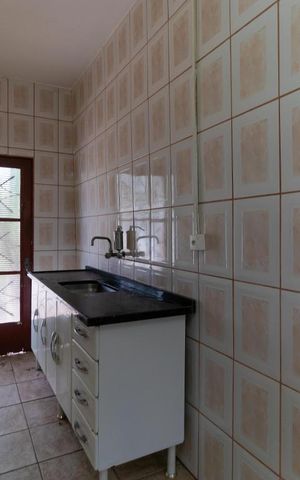 Casa para alugar com 155m², 4 quartos e 3 vagas Casa para alugar com 155m², 4 quartos e 3 vagasCozinha 01