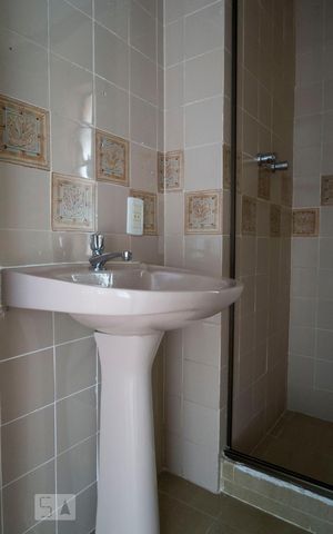 Apartamento para alugar com 52m², 1 quarto e sem vagaBanheiro