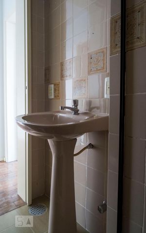 Apartamento para alugar com 52m², 1 quarto e sem vagaBanheiro