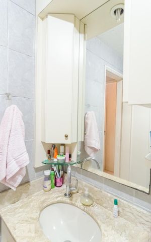 Apartamento à venda com 64m², 3 quartos e 1 vaga Apartamento à venda com 64m², 3 quartos e 1 vagaBanheiro Social