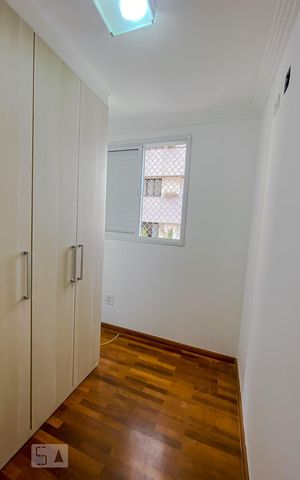 Apartamento para alugar com 81m², 3 quartos e 2 vagasQuarto