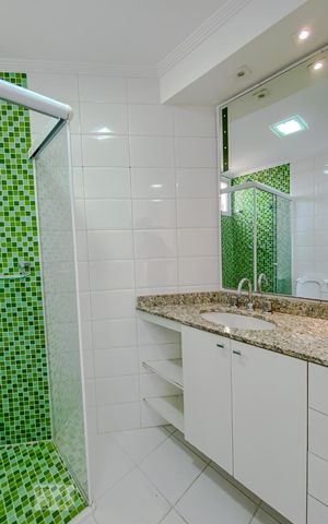 Apartamento para alugar com 81m², 3 quartos e 2 vagasBanheiro da Suite