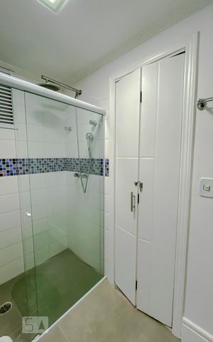 Apartamento para alugar com 81m², 3 quartos e 2 vagasBanheiro