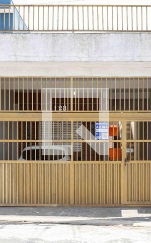 Casa para alugar com 94m², 2 quartos e 1 vagaFachada e placa