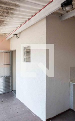 Casa para alugar com 94m², 2 quartos e 1 vagaÁrea de Serviço