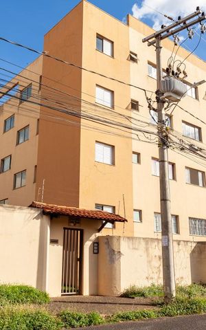 Apartamento para alugar com 60m², 2 quartos e 2 vagas Apartamento para alugar com 60m², 2 quartos e 2 vagasFachada