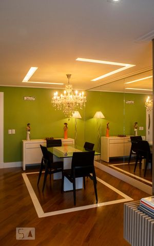 Apartamento à venda com 94m², 2 quartos e 2 vagasSALA