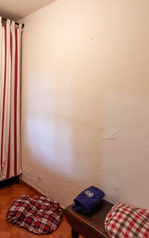 Casa à venda com 150m², 3 quartos e 2 vagas Casa à venda com 150m², 3 quartos e 2 vagasEdícula - Quarto