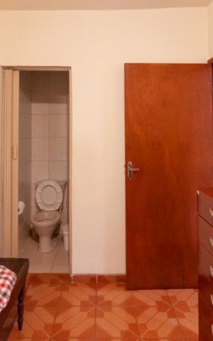 Casa à venda com 150m², 3 quartos e 2 vagas Casa à venda com 150m², 3 quartos e 2 vagasEdícula - Quarto