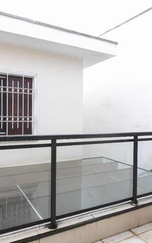 Casa à venda com 250m², 3 quartos e 2 vagasÁrea de Serviço