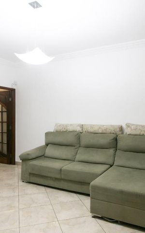 Casa à venda com 250m², 3 quartos e 2 vagasSala
