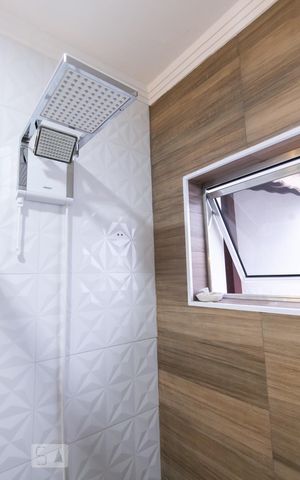 Casa à venda com 250m², 3 quartos e 2 vagasChuveiro