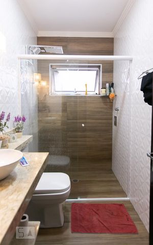 Casa à venda com 250m², 3 quartos e 2 vagasBanheiro Suíte