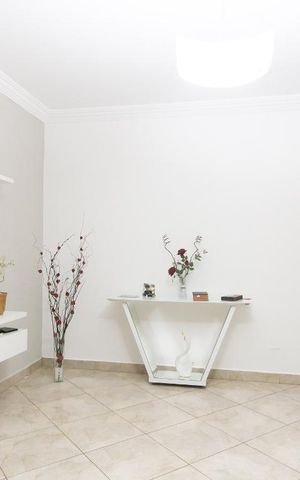 Casa à venda com 250m², 3 quartos e 2 vagasSala