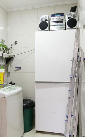 Casa à venda com 250m², 3 quartos e 2 vagasÁrea de Serviço