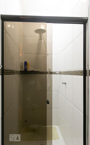 Casa à venda com 250m², 3 quartos e 2 vagasBanheiro 3