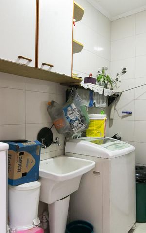 Casa à venda com 250m², 3 quartos e 2 vagasÁrea de Serviço