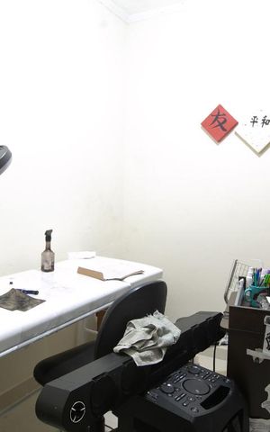 Casa à venda com 250m², 3 quartos e 2 vagasQuarto de Serviço