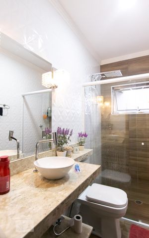 Casa à venda com 250m², 3 quartos e 2 vagasBanheiro Suíte