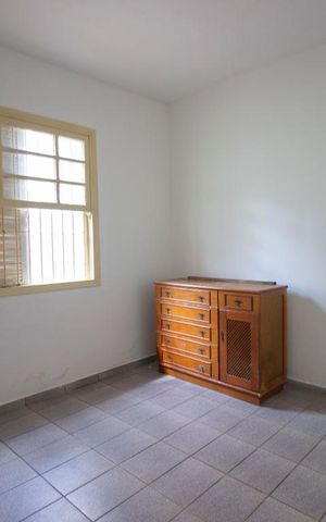 Casa à venda com 140m², 2 quartos e 2 vagasQuarto 1