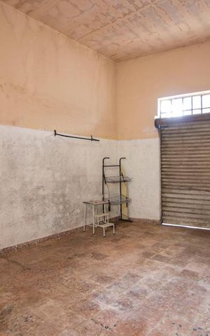 Casa à venda com 140m², 2 quartos e 2 vagasGaragem