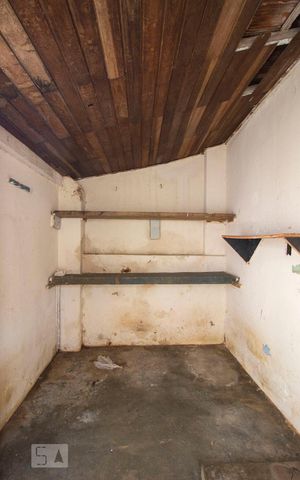 Casa à venda com 140m², 2 quartos e 2 vagasÁrea de Serviço