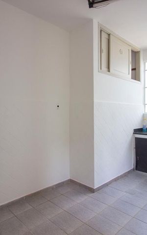 Casa à venda com 140m², 2 quartos e 2 vagasCozinha