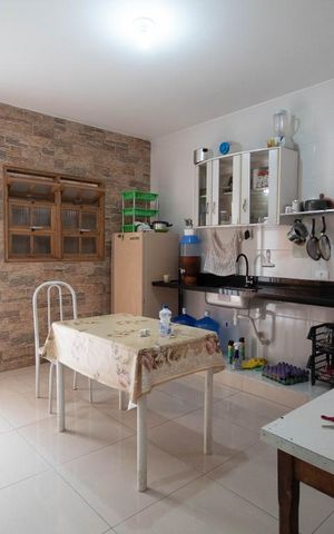 Casa à venda com 200m², 3 quartos e 2 vagasCozinha