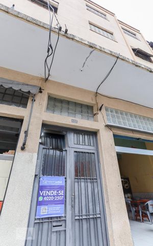 Apartamento à venda com 77m², 2 quartos e sem vagaFachada
