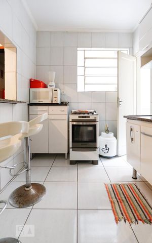 Apartamento à venda com 77m², 2 quartos e sem vagaCozinha